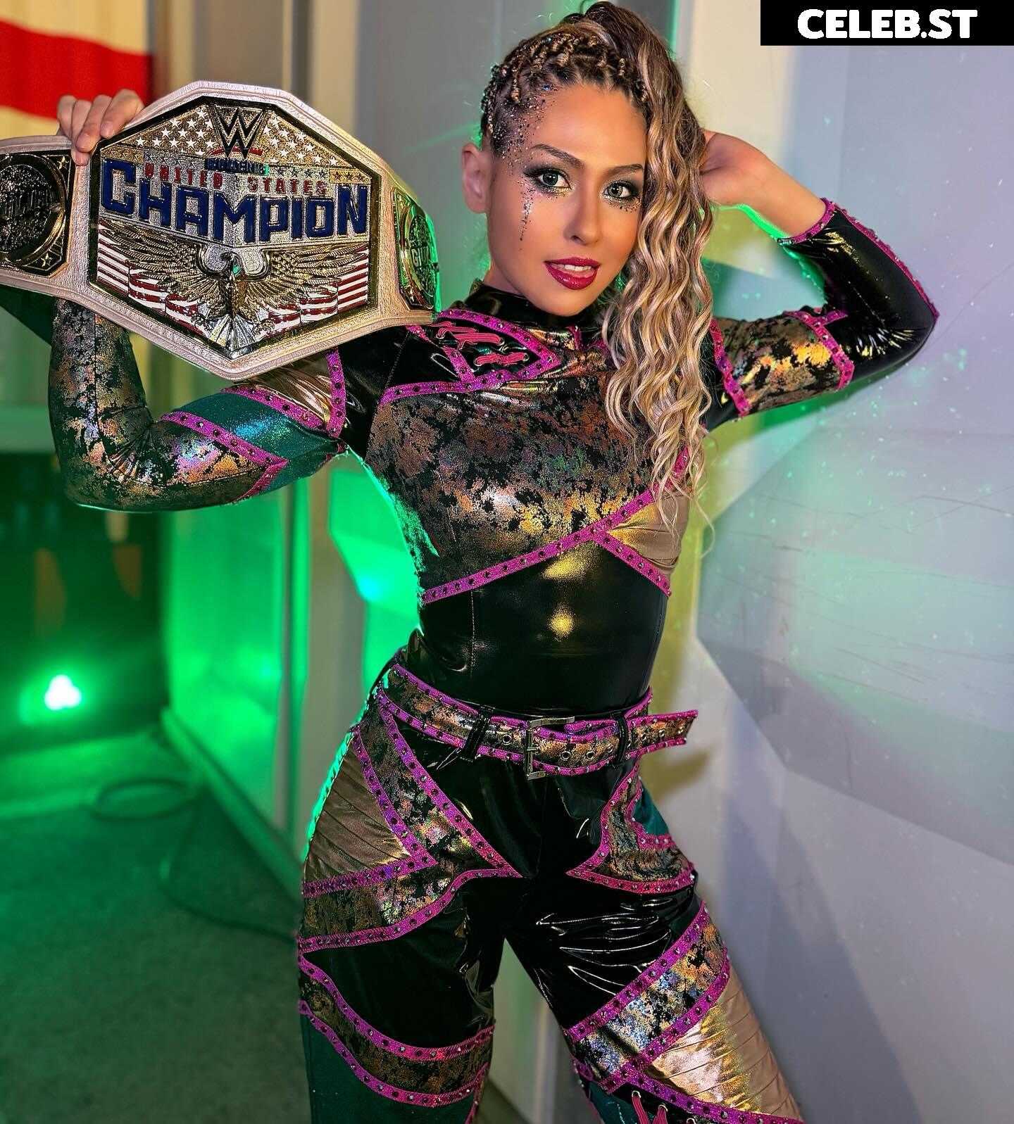 Giulia - Stardom Image 23595841