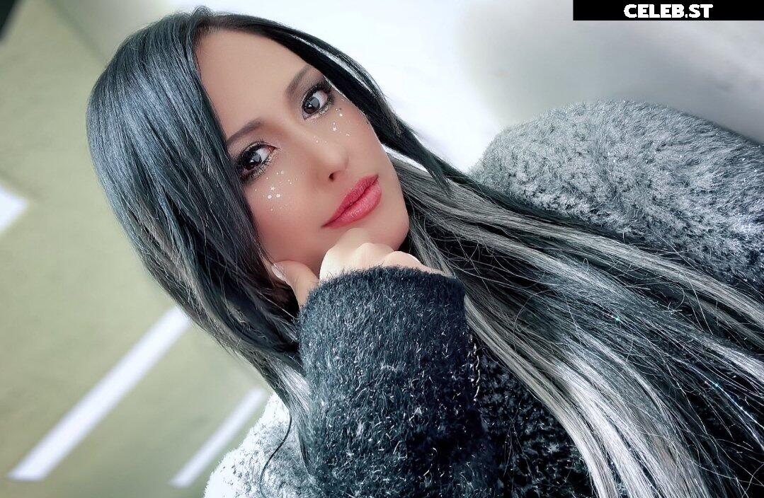 Giulia - Stardom Image 23595658
