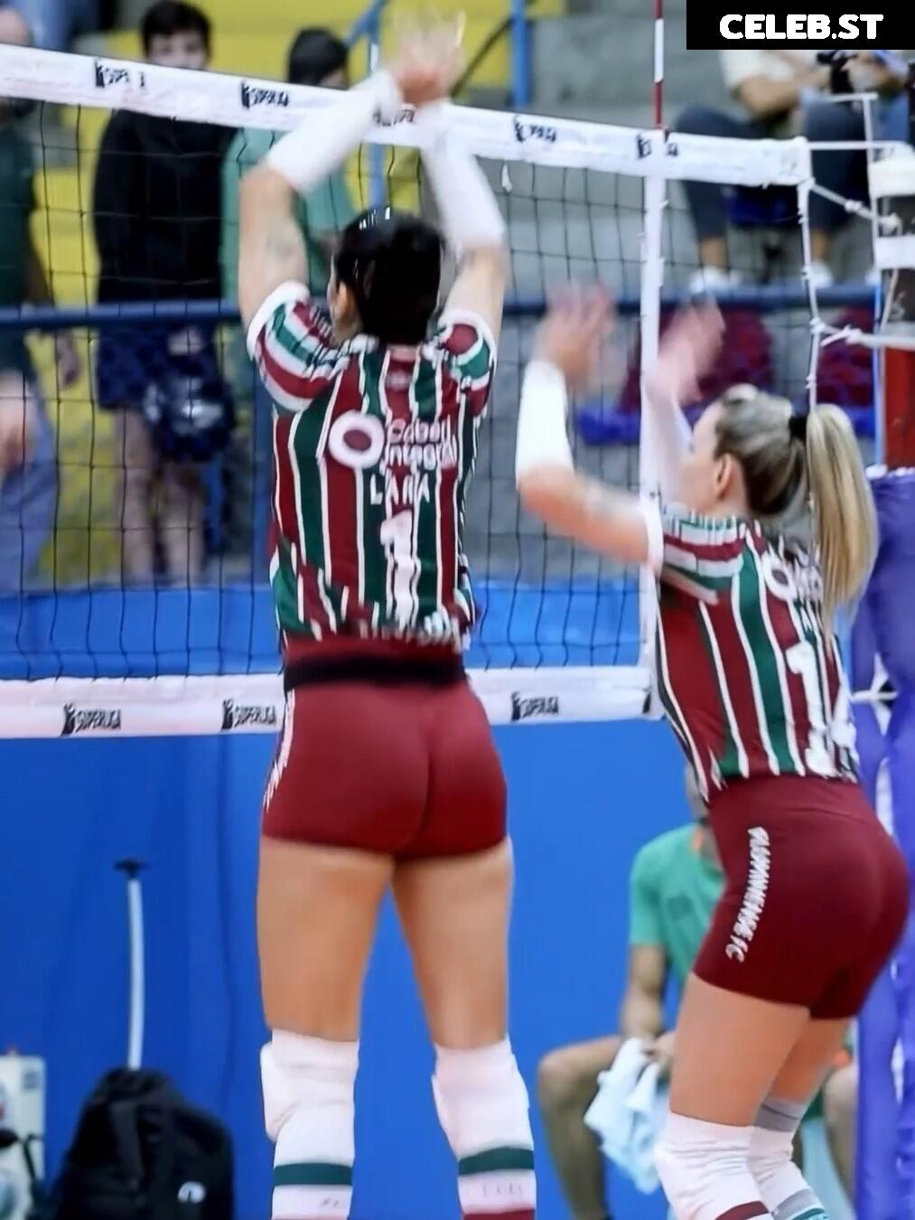 Lara Nobre Image 23596910