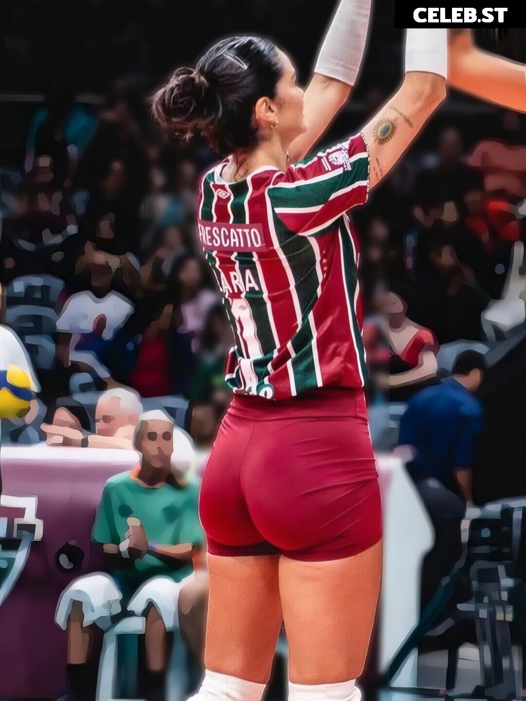 Lara Nobre Image 23596867