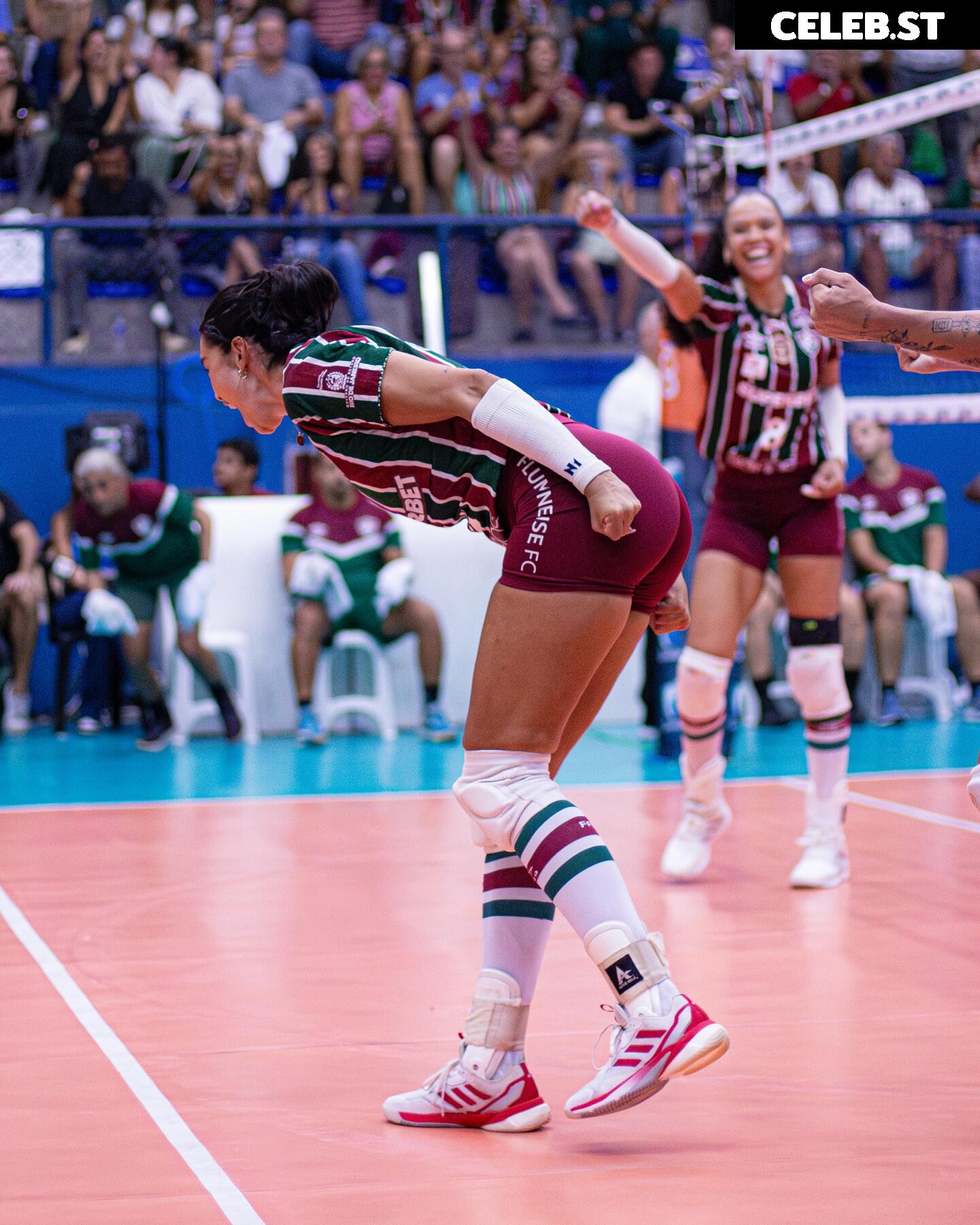 Lara Nobre Image 23596840