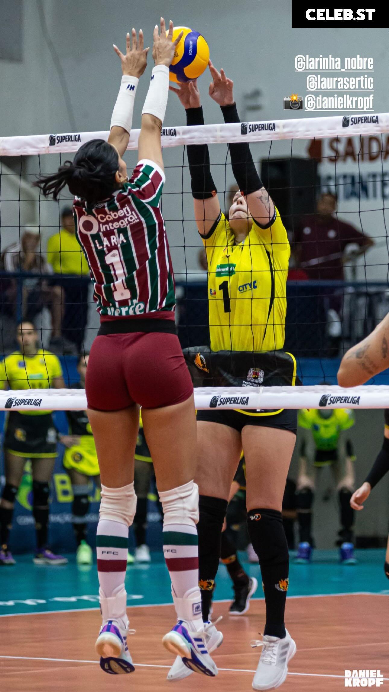 Lara Nobre Image 23596876