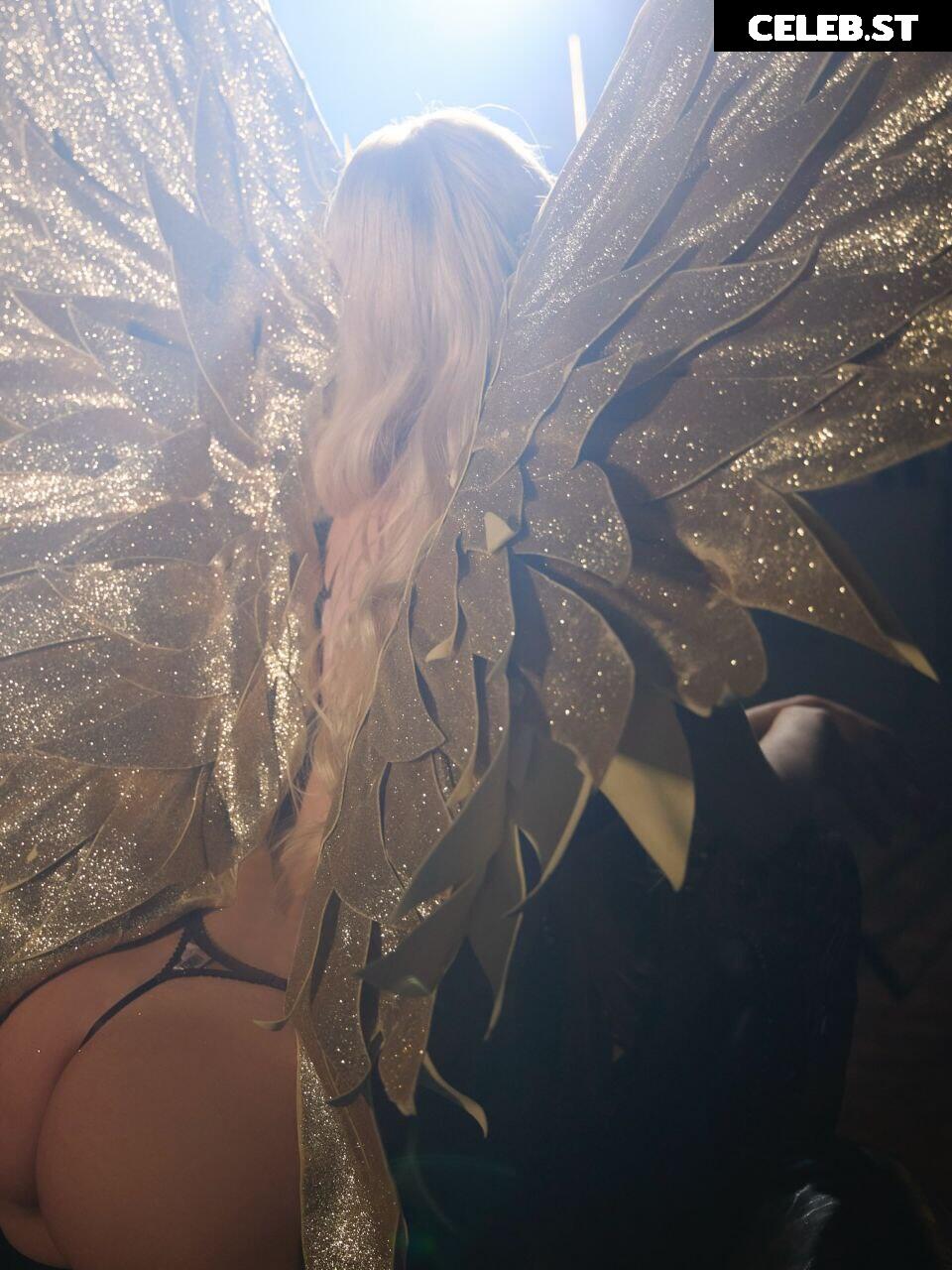 Alina Mayer / Panevskaya Image 23596416