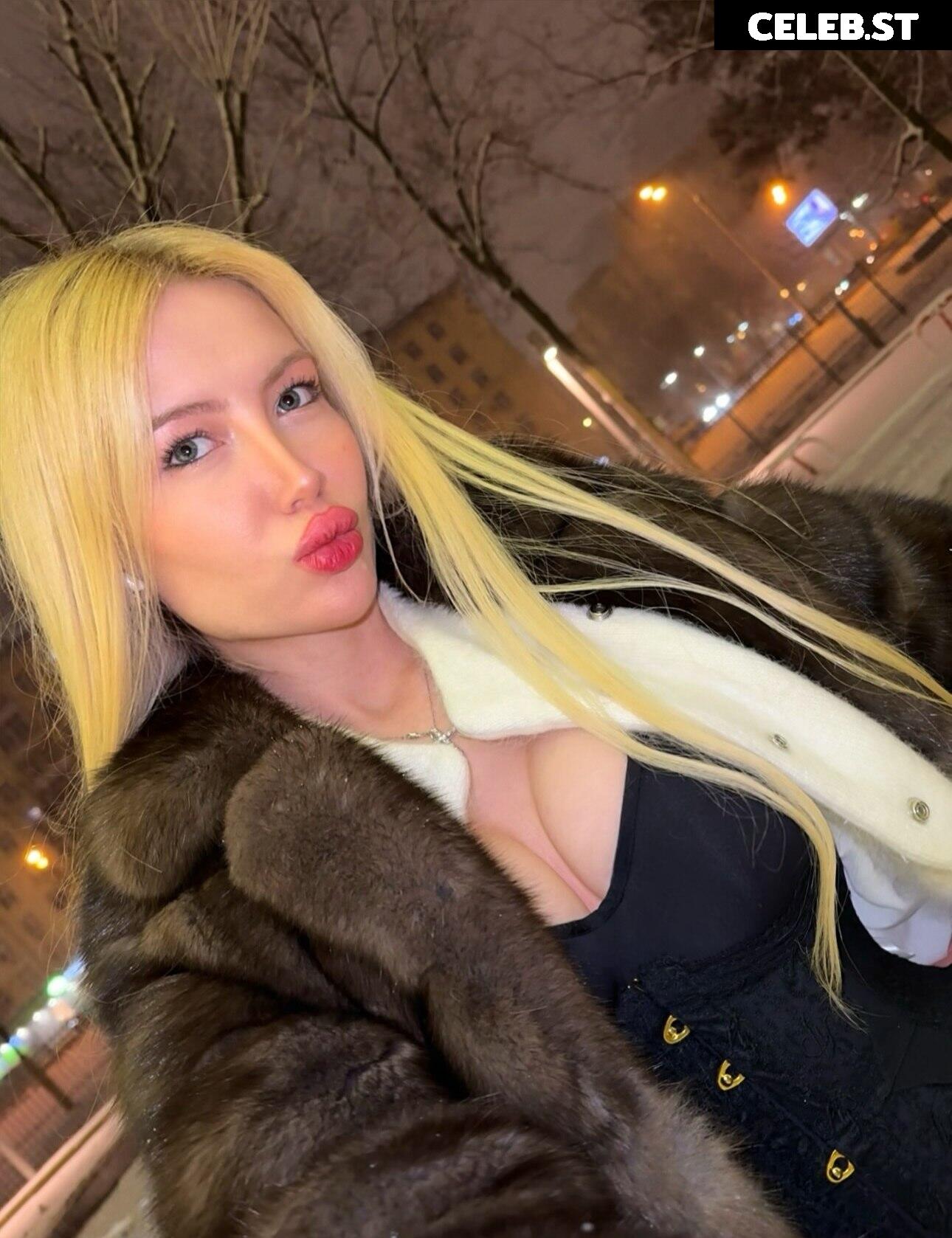 Alina Mayer / Panevskaya Image 23596414