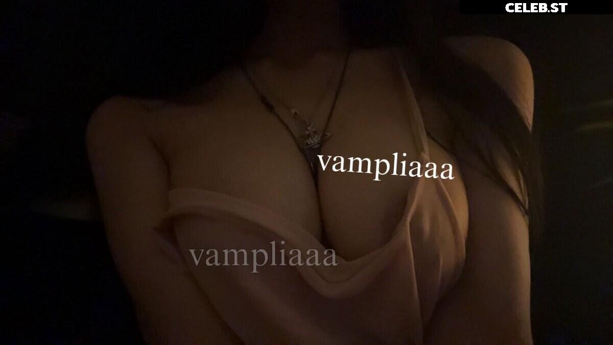Vampliaaa / adawongscum Image 23596663