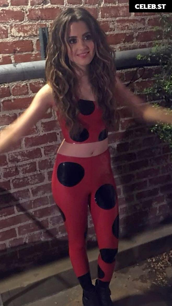 Laura Marano Image 23596192
