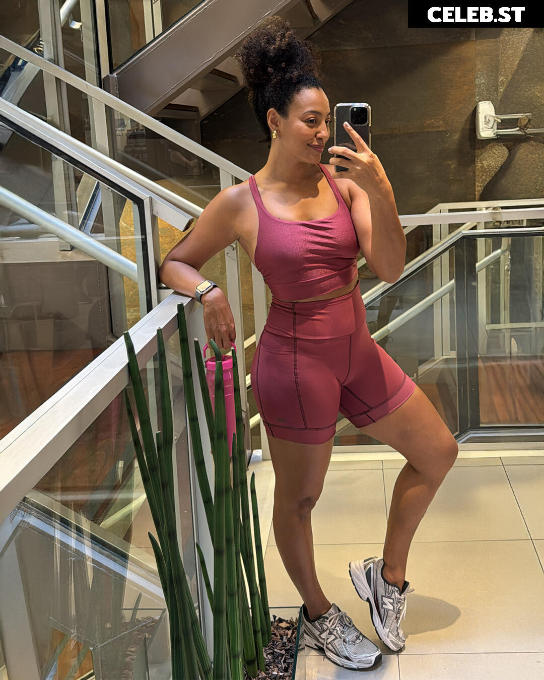 Sheron Menezes Image 23591288