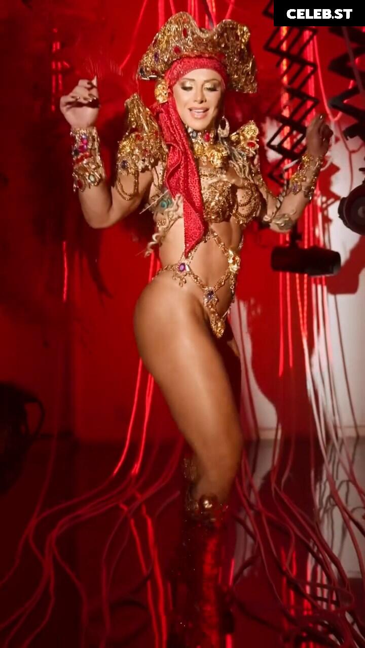 Viviane Araujo Image 23593927