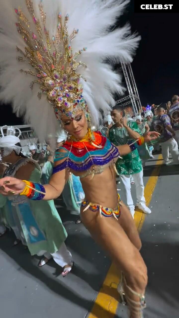 Viviane Araujo Image 23593900