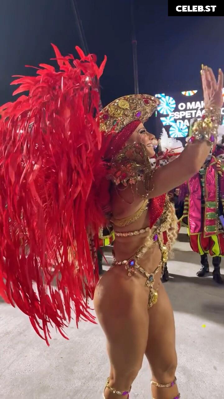 Viviane Araujo Image 23593931