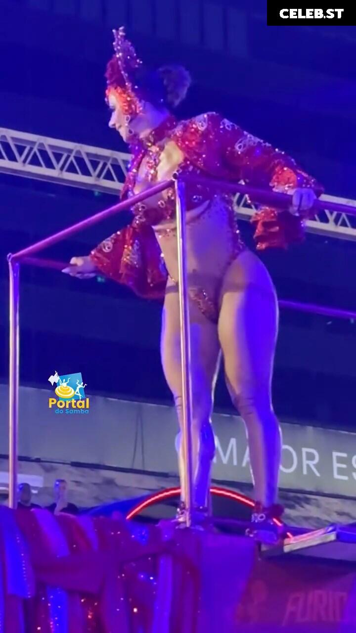 Viviane Araujo Image 23593885