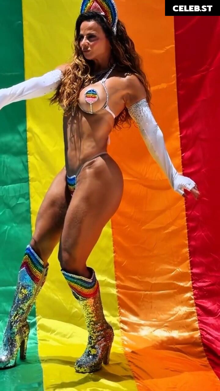 Viviane Araujo Image 23593842