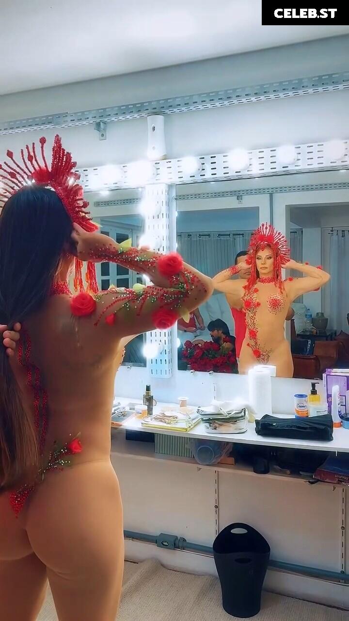 Viviane Araujo Image 23593592