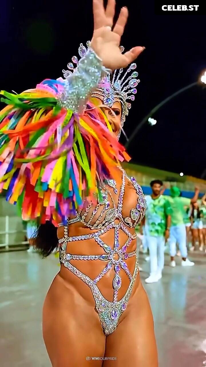 Viviane Araujo Image 23593591