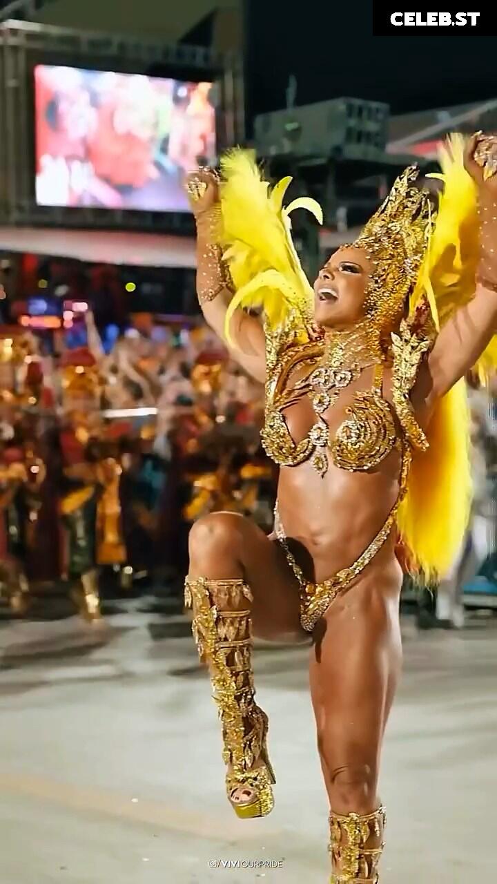 Viviane Araujo Image 23593582