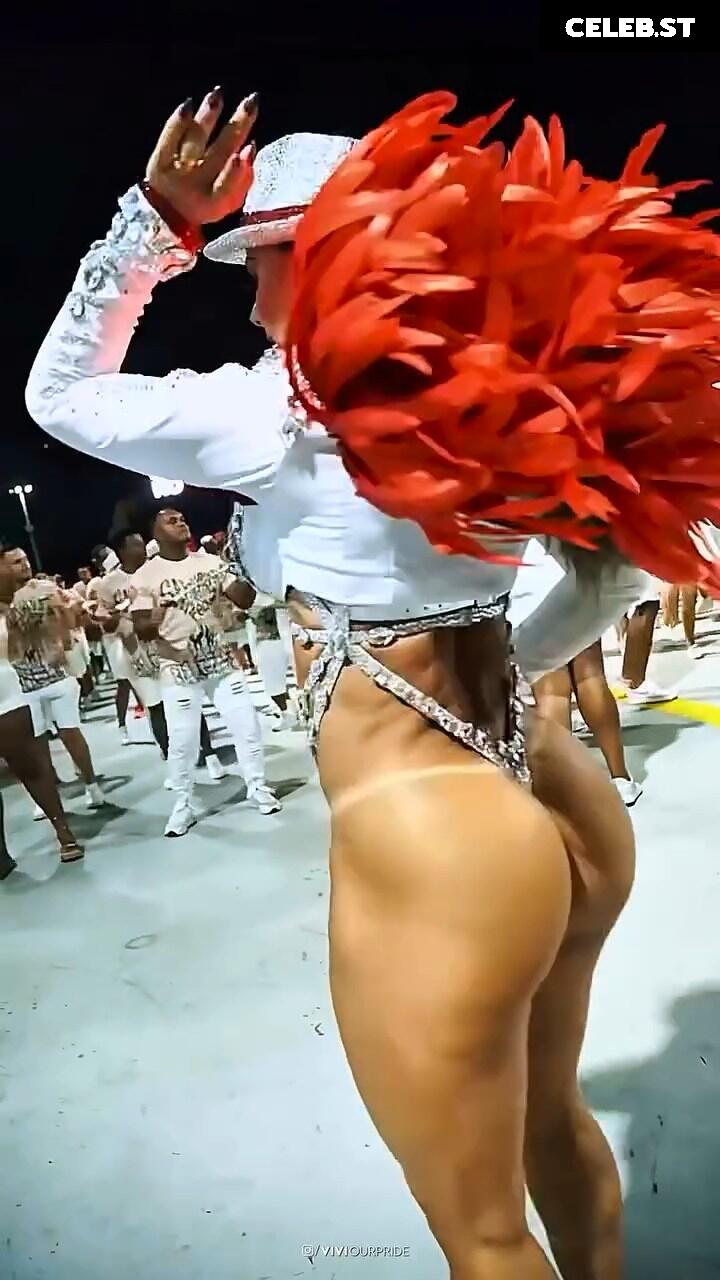 Viviane Araujo Image 23593589