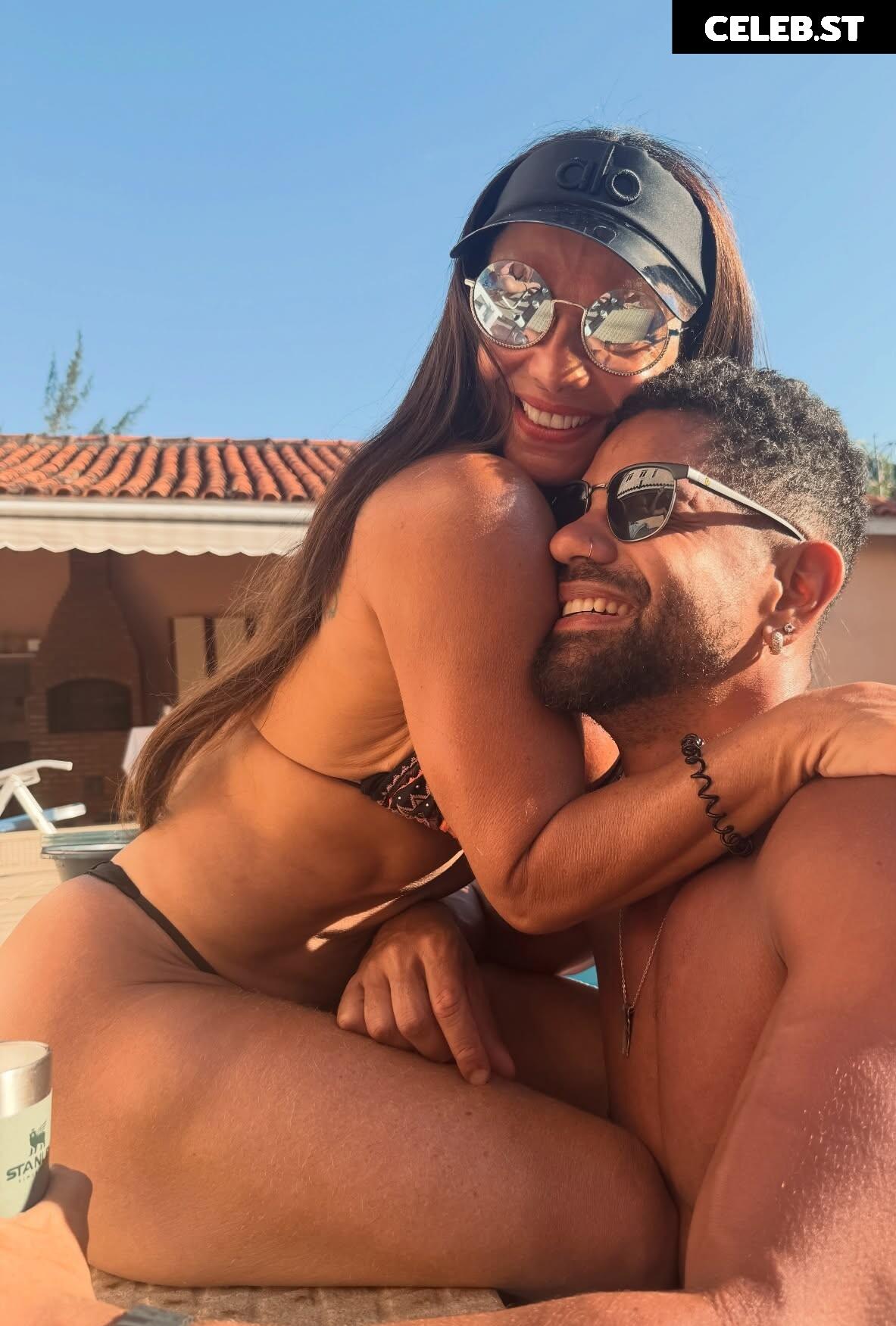 Viviane Araujo Image 23593509