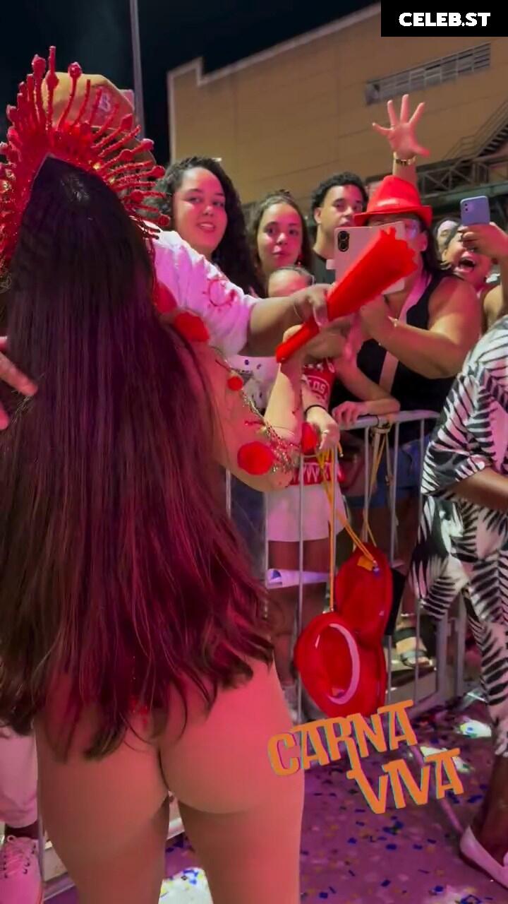 Viviane Araujo Image 23593551