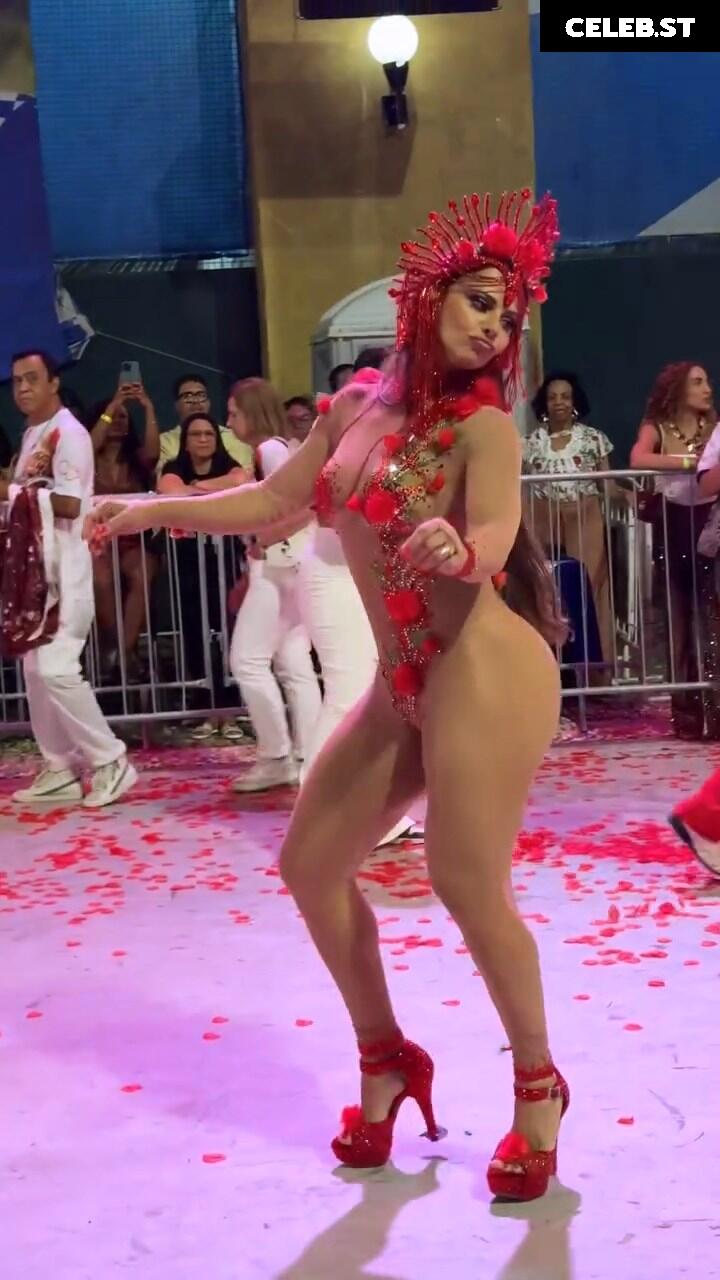 Viviane Araujo Image 23593543