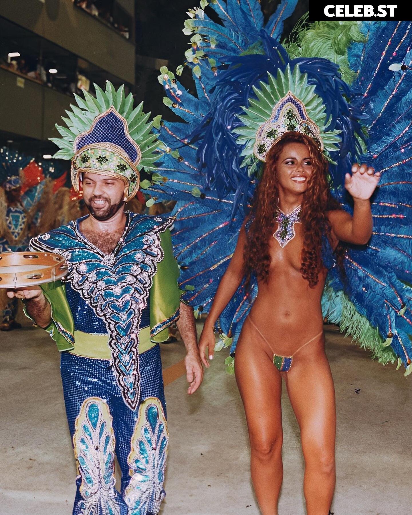 Viviane Araujo Image 23593405