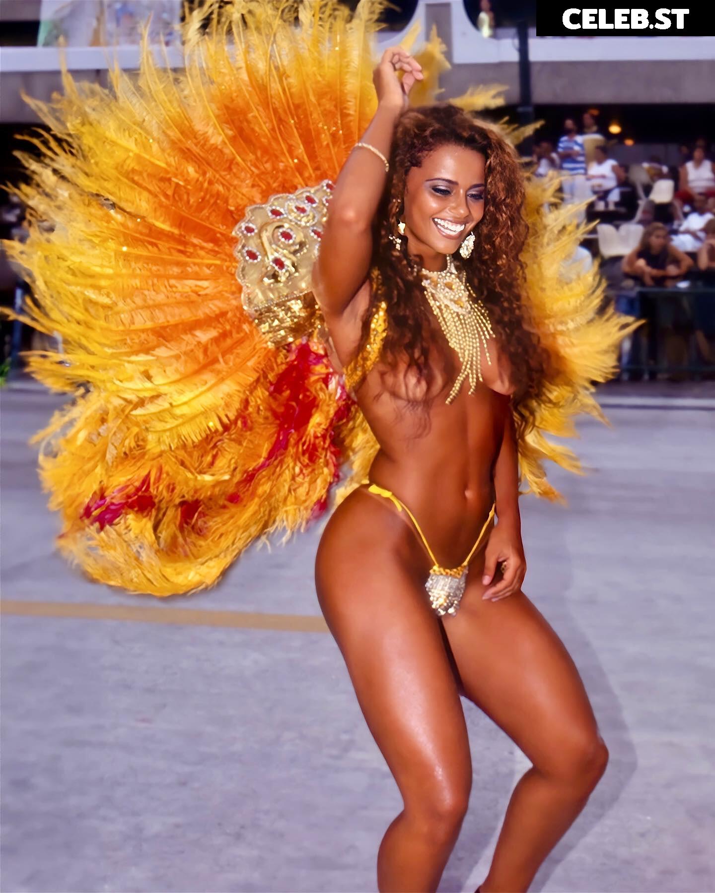 Viviane Araujo Image 23593404