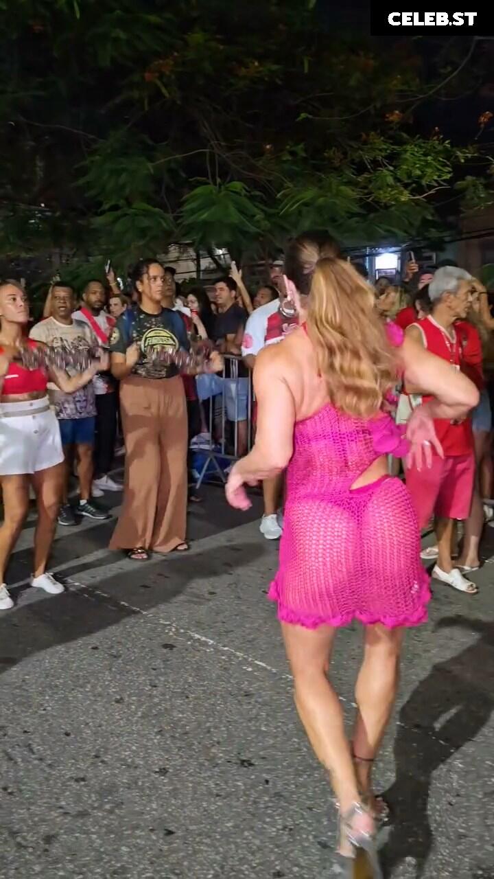 Viviane Araujo Image 23593794