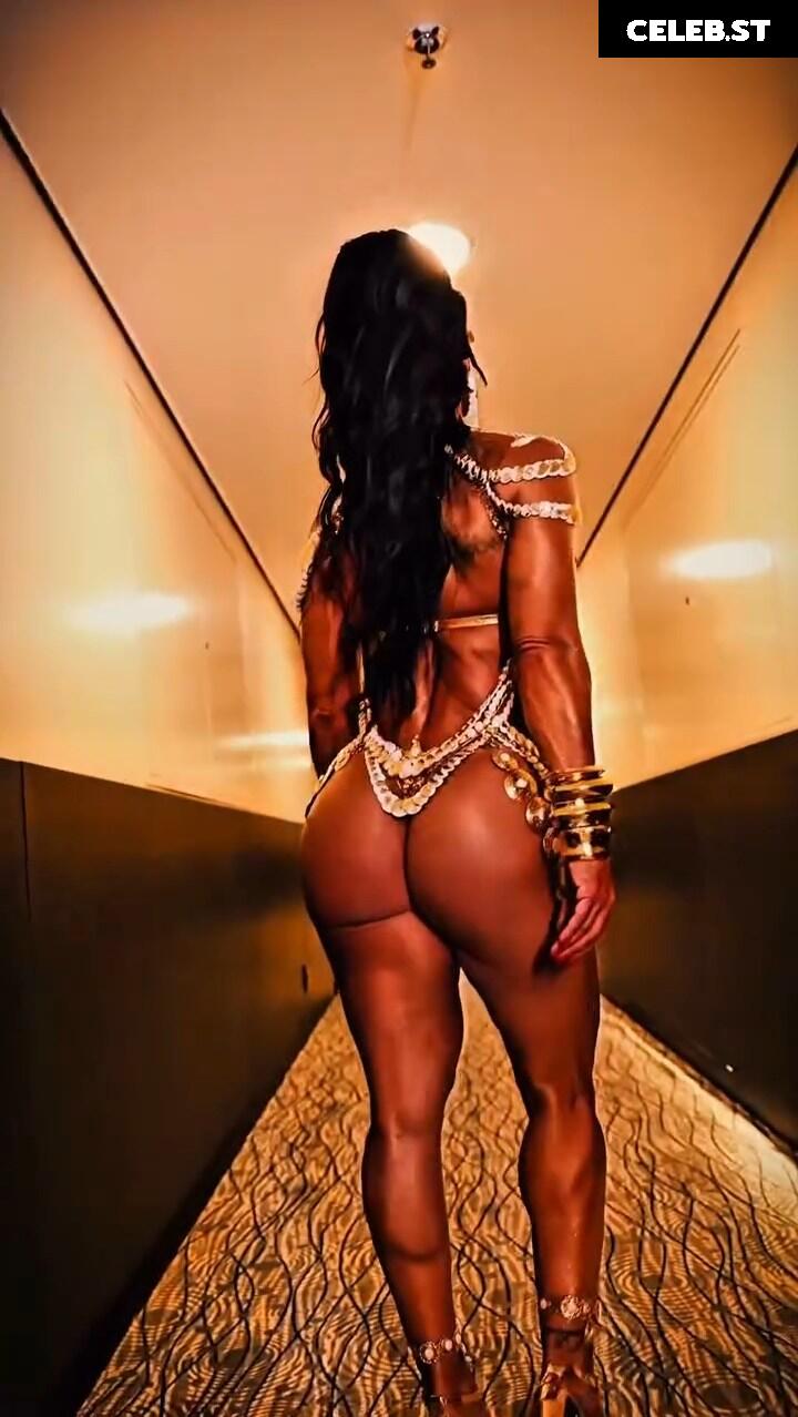Viviane Araujo Image 23593719