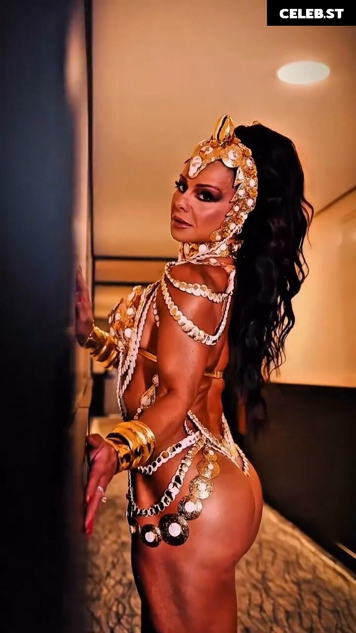 Viviane Araujo Image 23593718