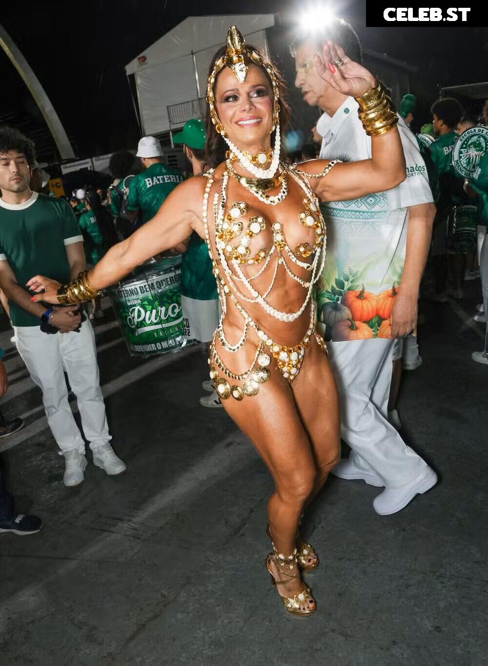 Viviane Araujo Image 23593704