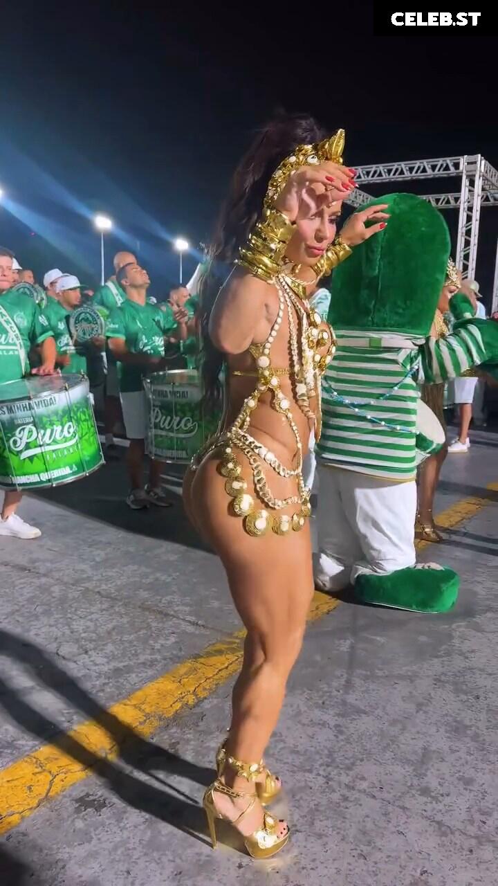 Viviane Araujo Image 23593746