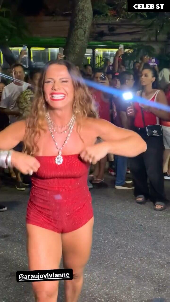 Viviane Araujo Image 23593686