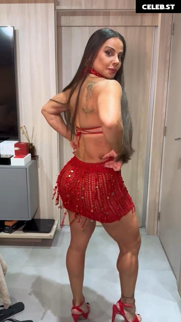 Viviane Araujo Image 23593383