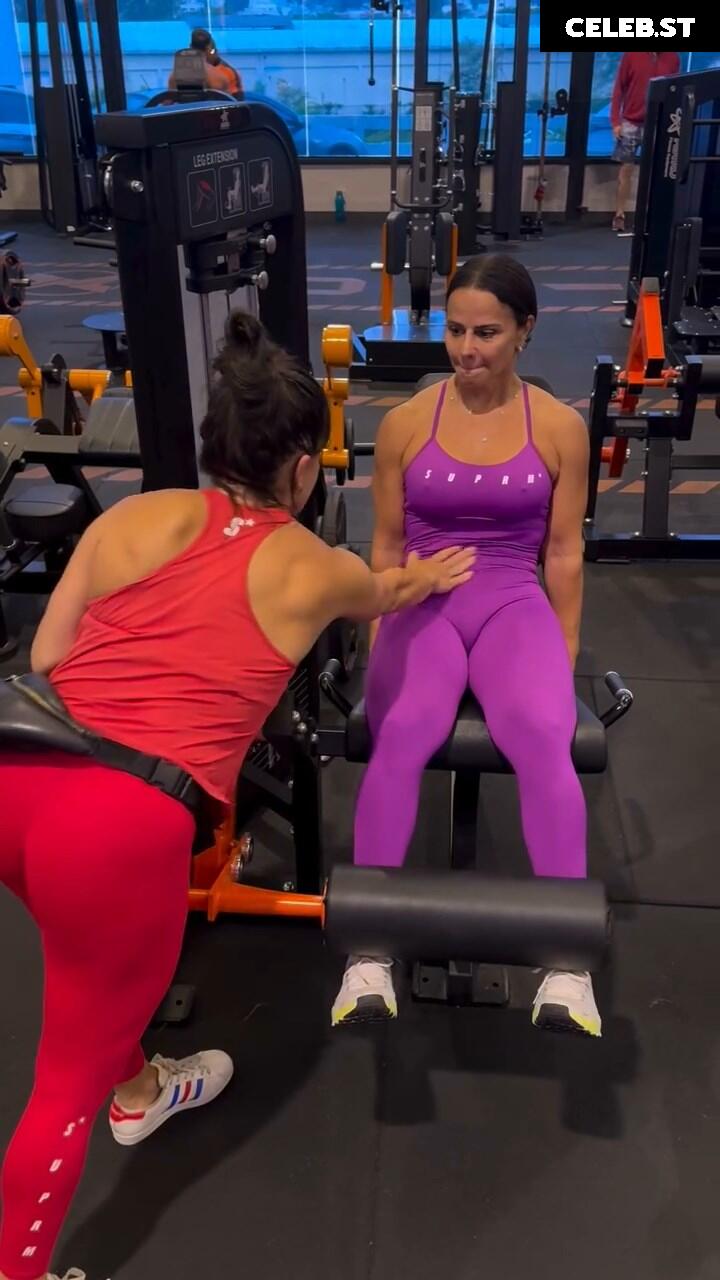 Viviane Araujo Image 23593313