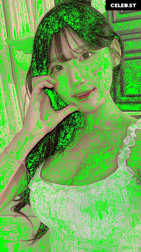 yule_.0.03 Image 23599824
