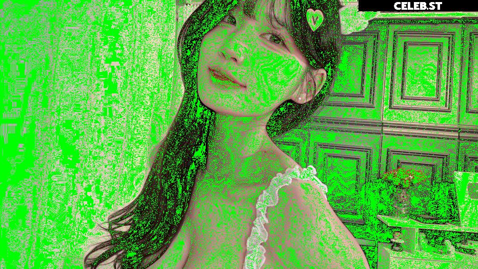 yule_.0.03 Image 23599839