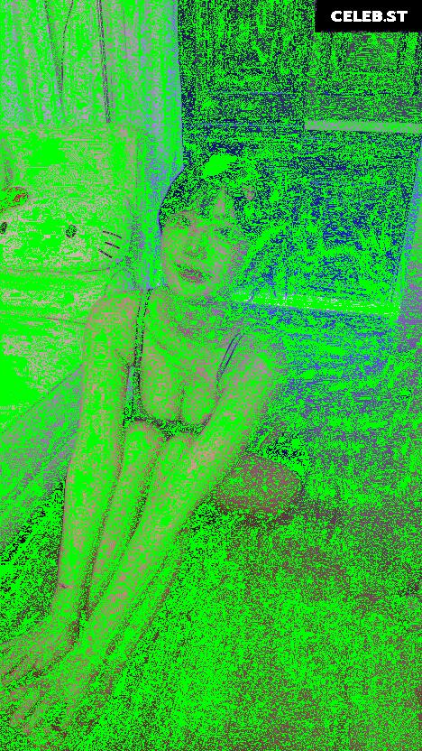 yule_.0.03 Image 23599527