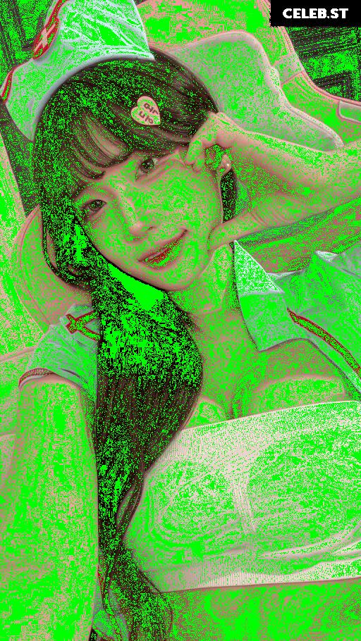 yule_.0.03 Image 23599563