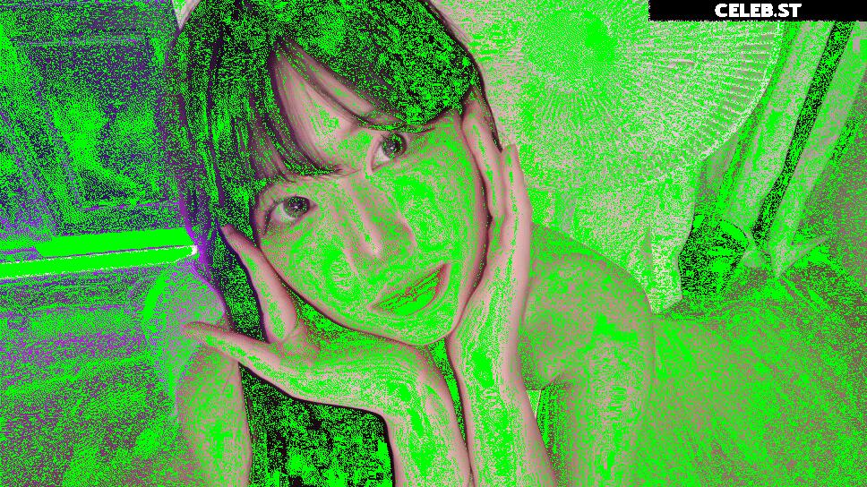 yule_.0.03 Image 23599455