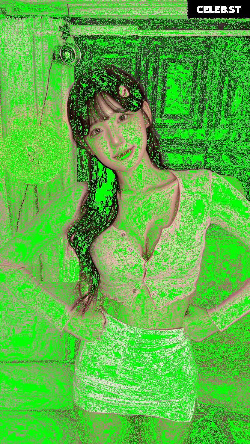 yule_.0.03 Image 23599724