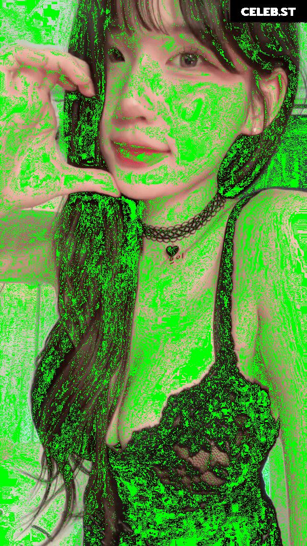 yule_.0.03 Image 23599165