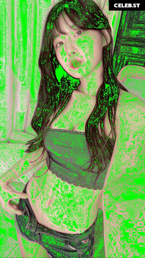 yule_.0.03 Image 23599399