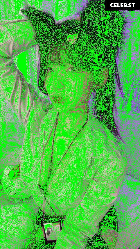 yule_.0.03 Image 23599300