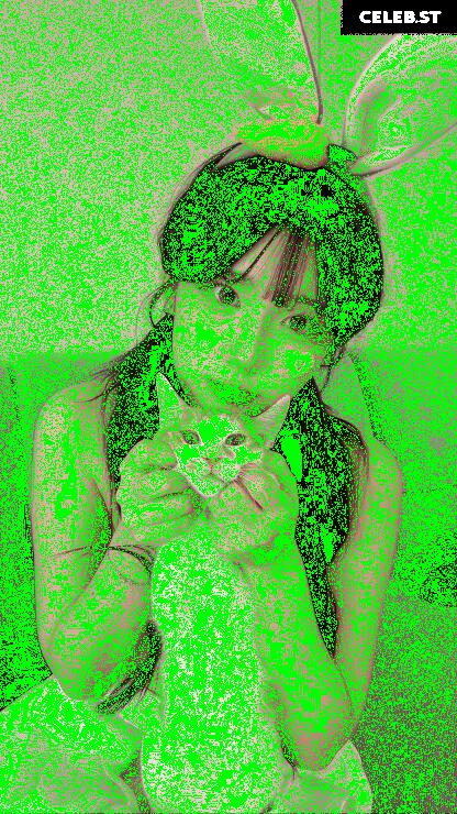 yule_.0.03 Image 23599352