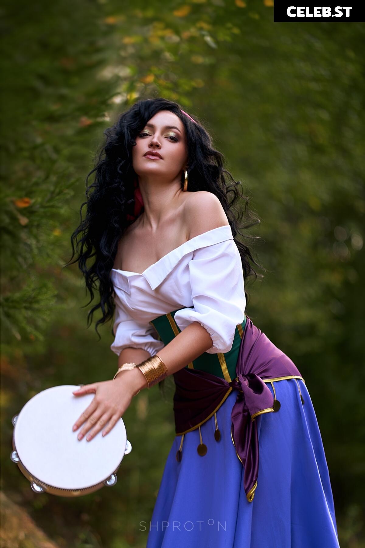 Shproton / Daria kulikova Image 23583968