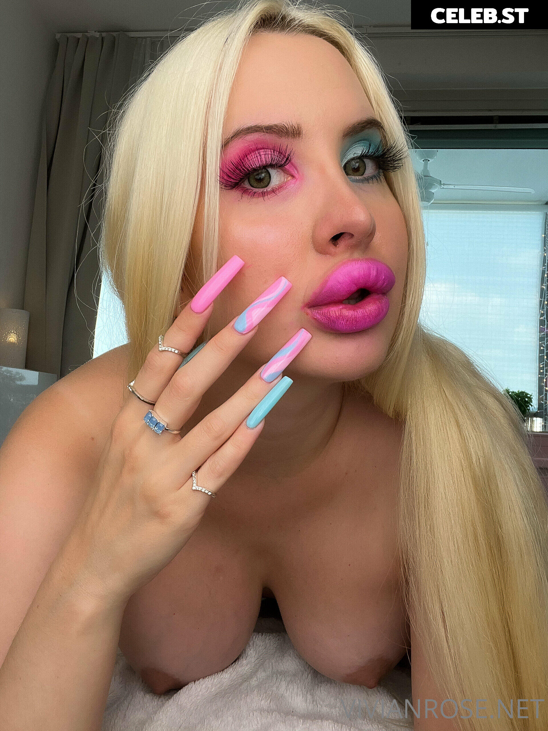 Vivian Rose Image 2345802