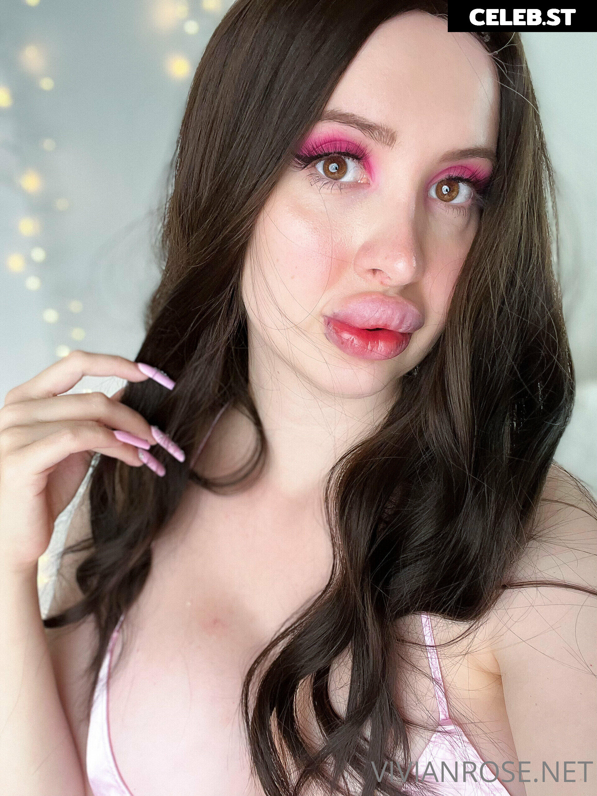 Vivian Rose Image 2345613