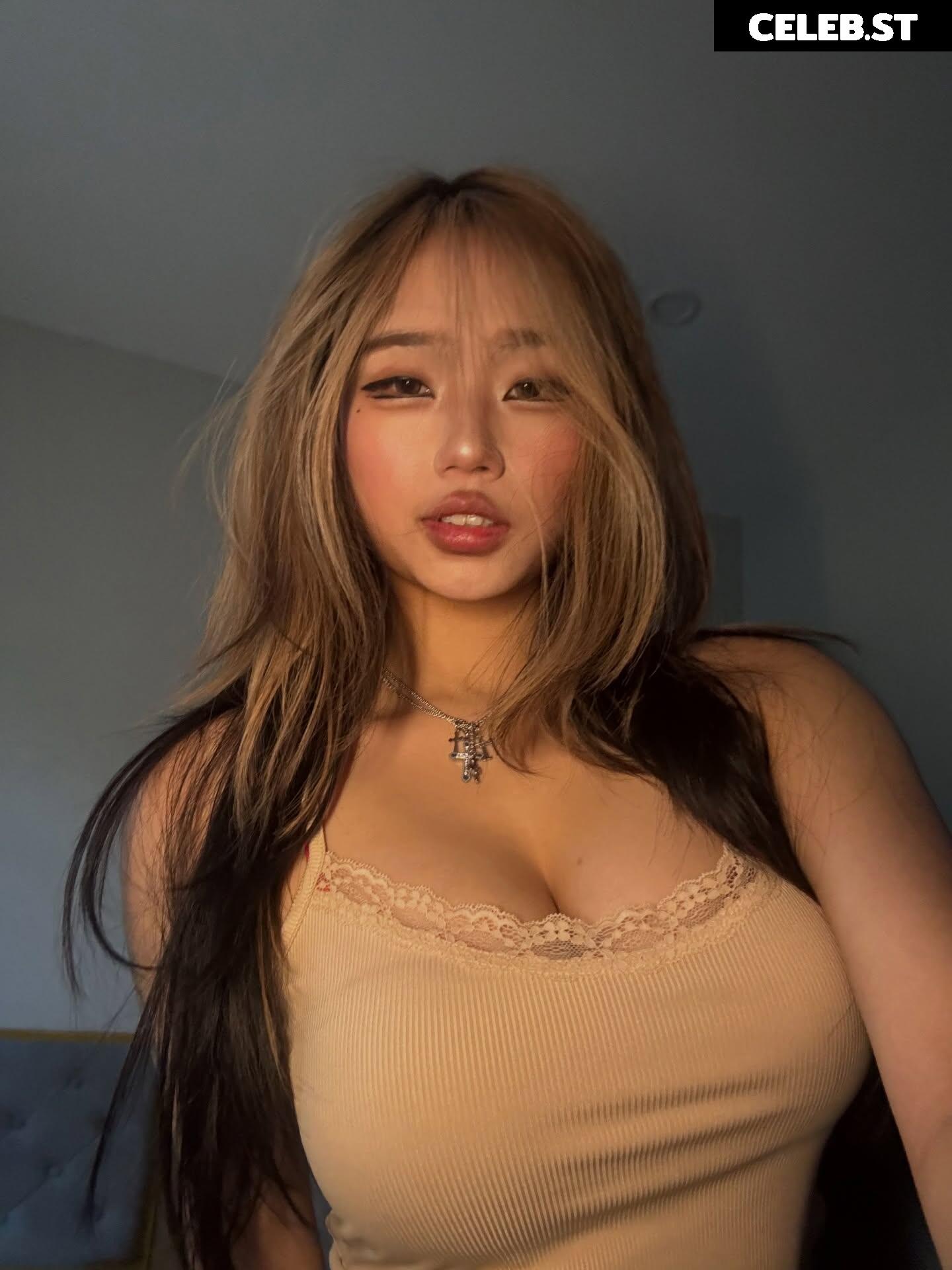 cellow111 | annie zheng Image 23450191