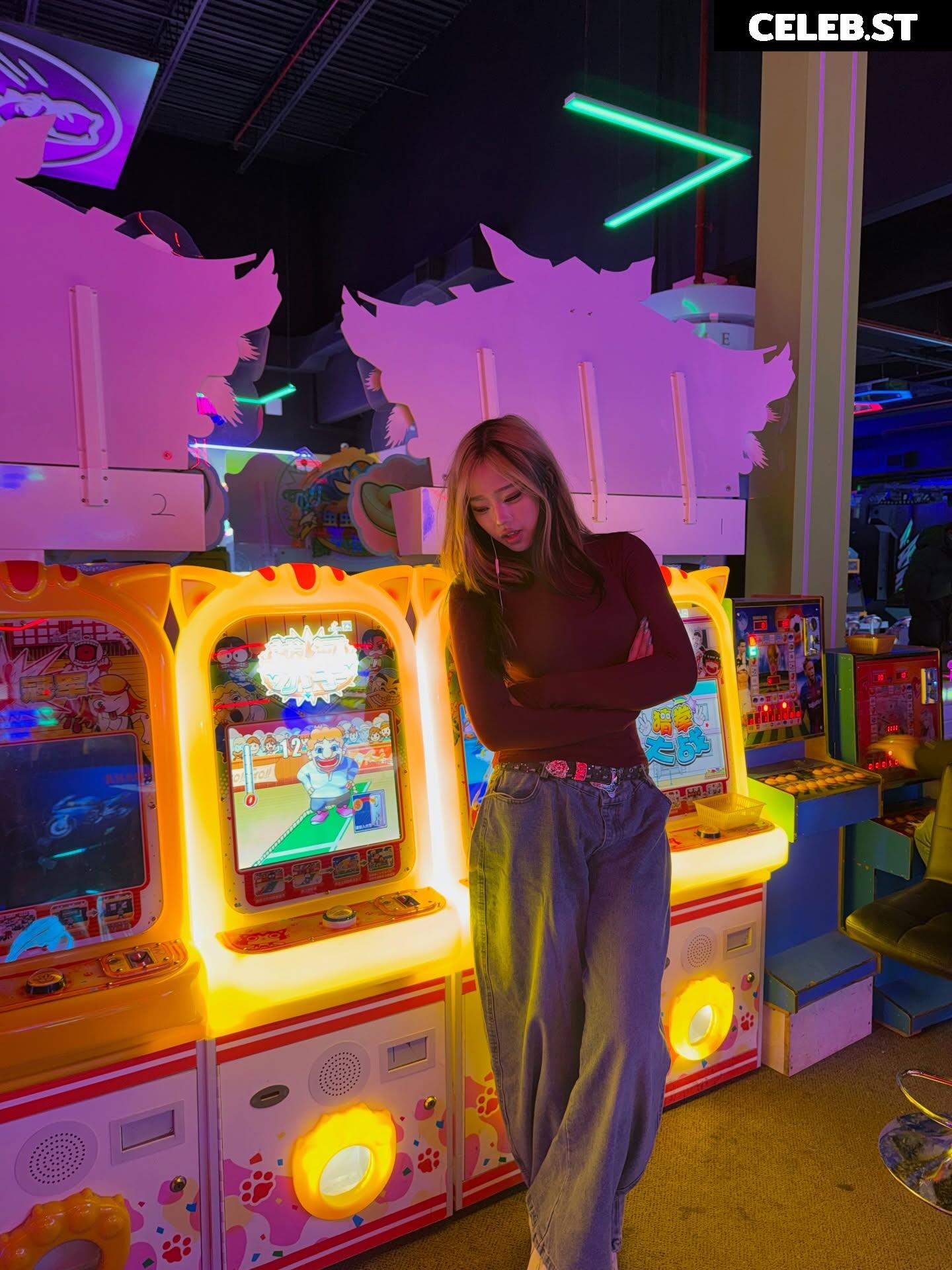 cellow111 | annie zheng Image 23450180