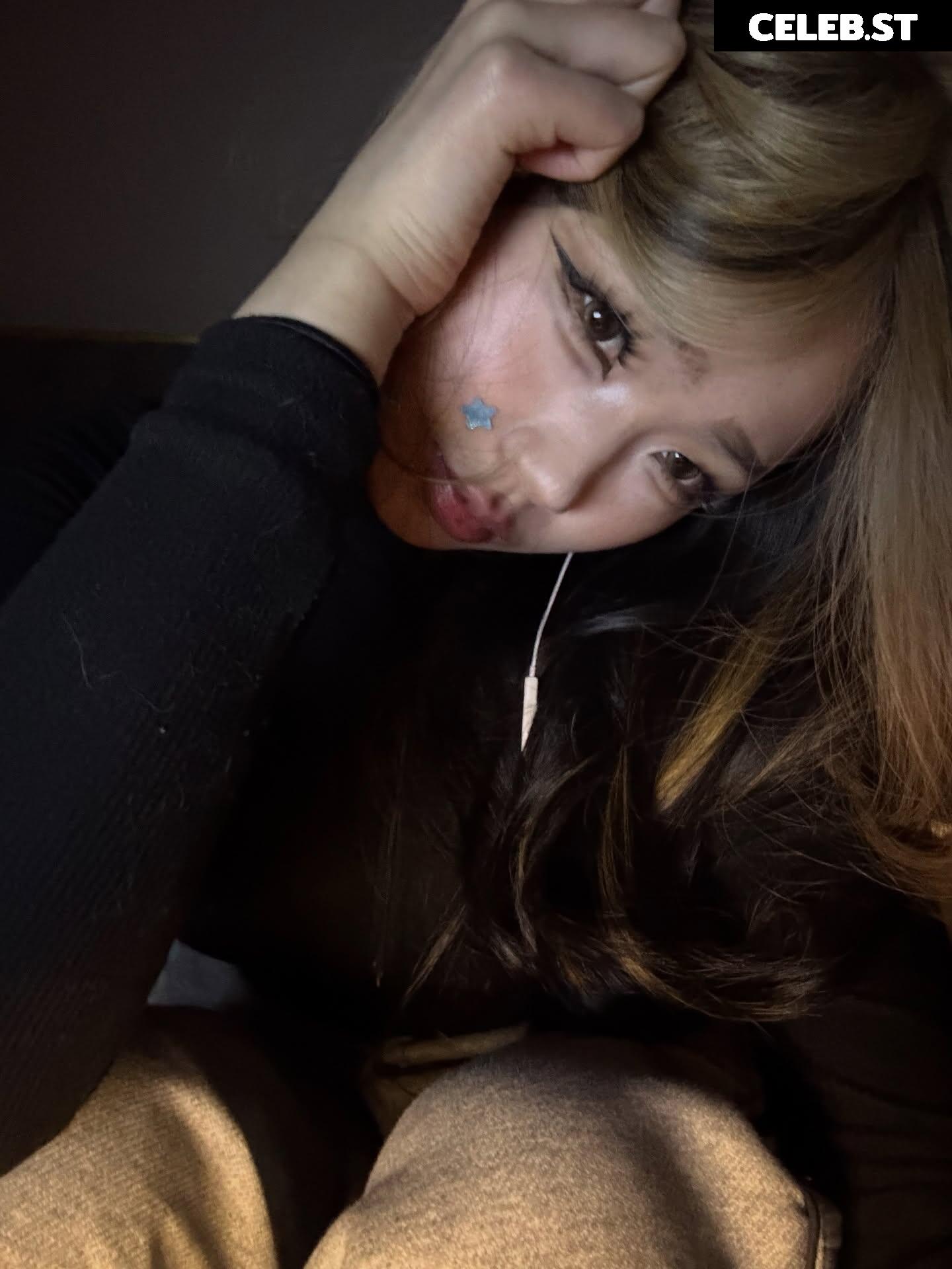 cellow111 | annie zheng Image 23450148