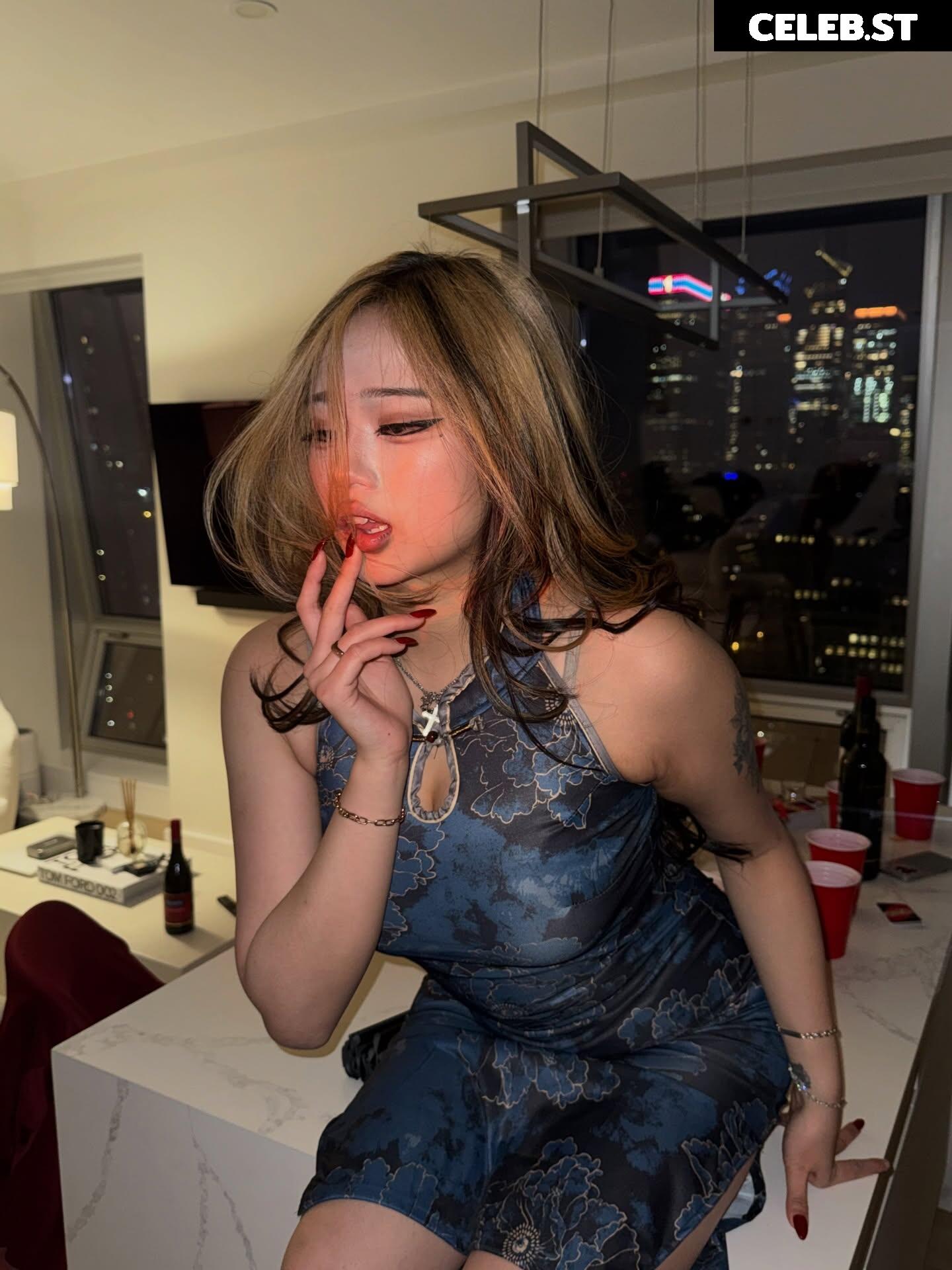 cellow111 | annie zheng Image 23450221